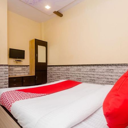Hotel Nivara Navi Mumbai Eksteriør billede