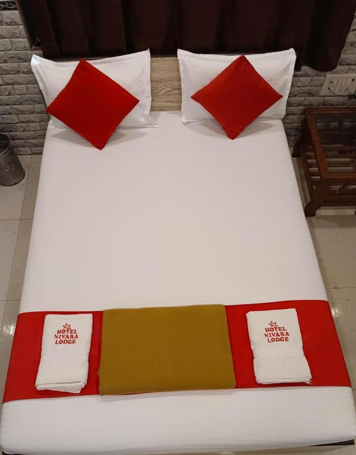 Hotel Nivara Navi Mumbai Eksteriør billede