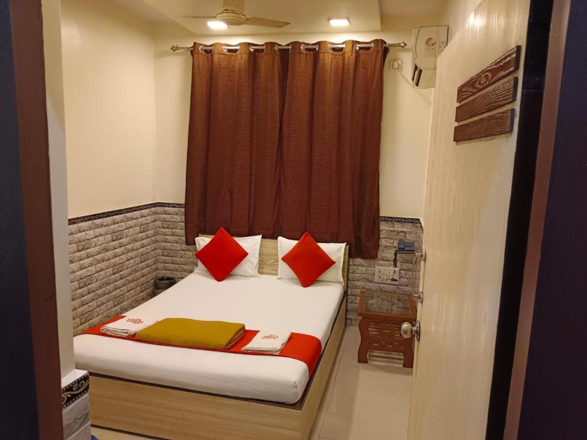 Hotel Nivara Navi Mumbai Eksteriør billede